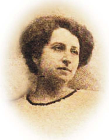 Carolina Poncet de Cárdenas